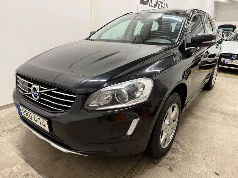 Svart Begagnad 2015 Volvo XC60 Momentum SUV | 118 900 kr (Marknadspris) - Bild 1/4
