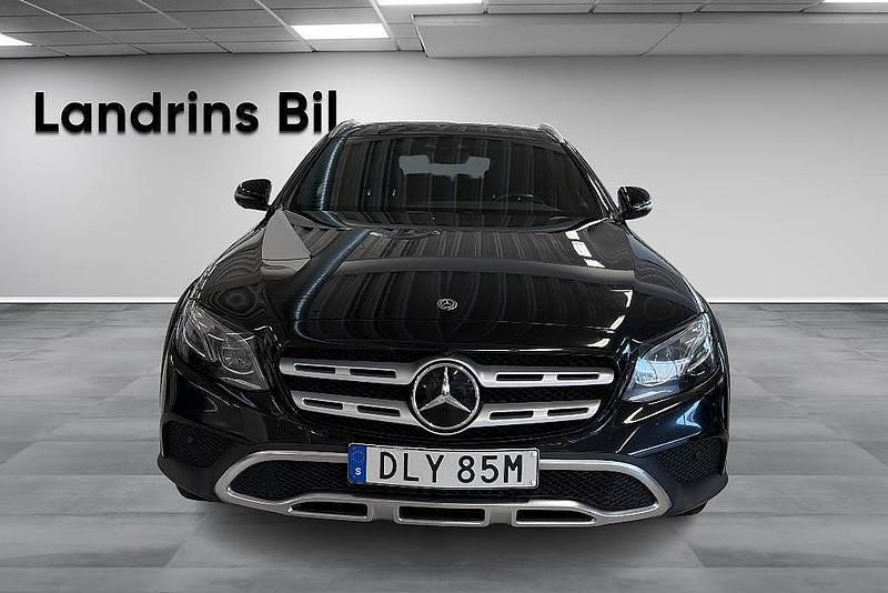 Begagnad Mercedes E220 All-Terrain 194 HK (142 kW) 2019 Svart Kombi