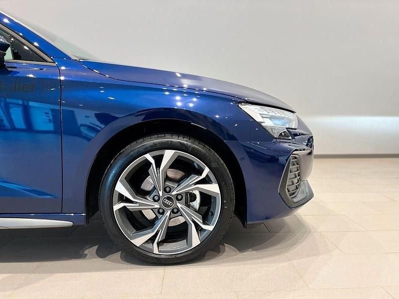 Begagnad Audi A3 S-Line 150 HK (110 kW) 2025 Blå