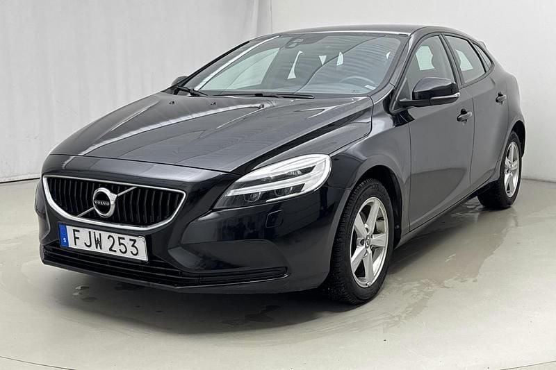 Begagnad Volvo V40 Business Edition 150 HK (110 kW) 2017 Svart