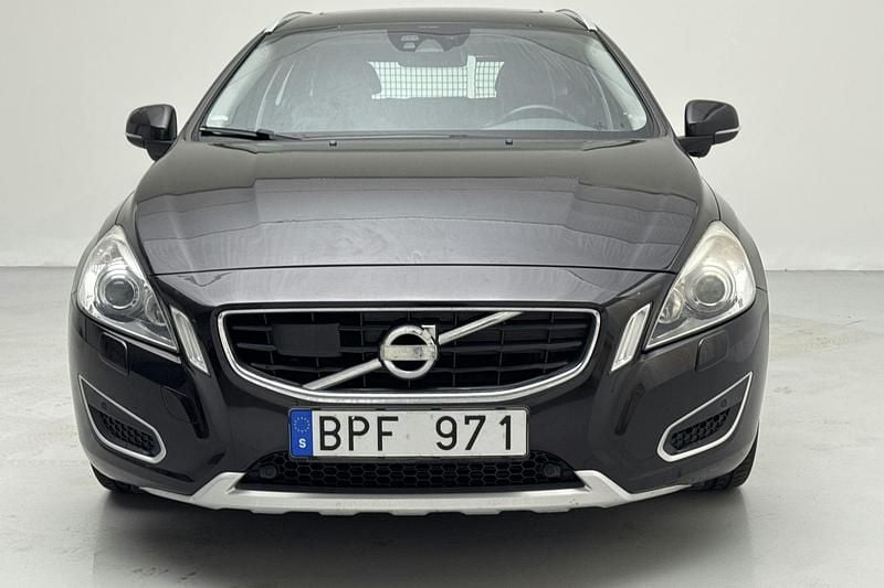 Begagnad Volvo V60 Summum 115 HK (84 kW) 2012 Svart Kombi