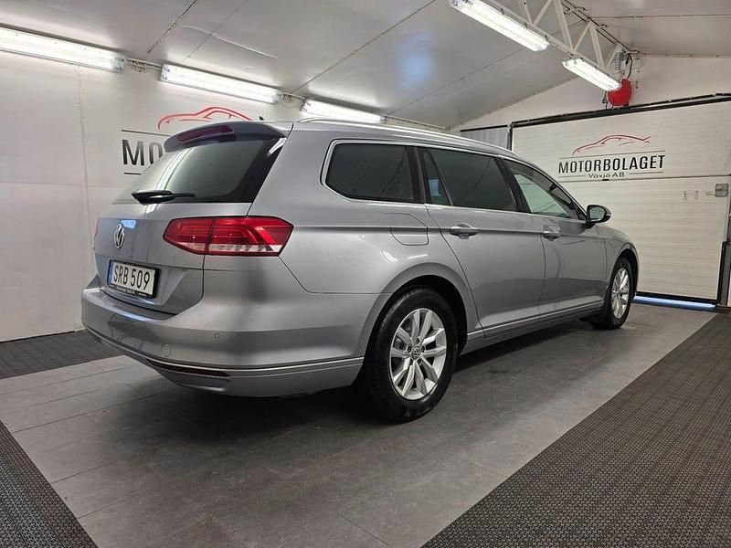 Begagnad VW Passat 150 HK (110 kW) 2018 Silver Kombi