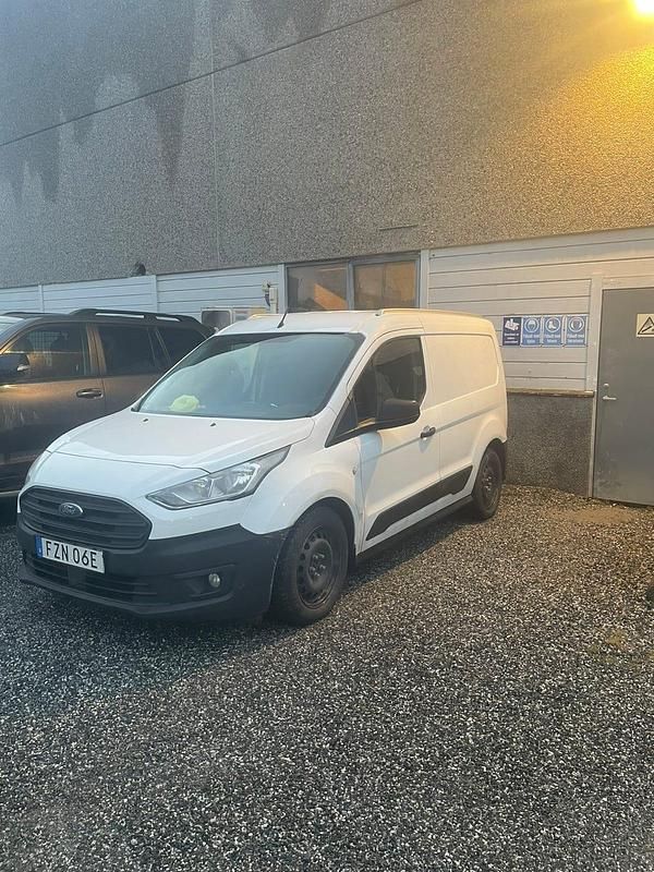 Vit Begagnad 2019 Ford Transit Connect Minibuss | 90 000 kr (Bra pris) - Bild 1/1