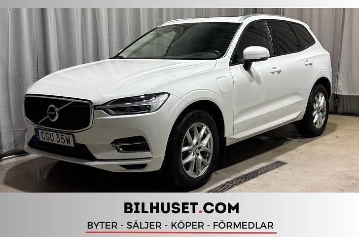 Vit Begagnad 2020 Volvo XC60 Momentum SUV | 329 000 kr (Bra pris) - Bild 1/4