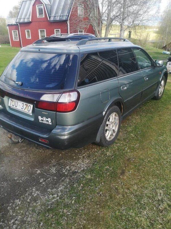 Grön Begagnad 2003 Subaru Outback SUV | 5 000 kr - Bild 1/1