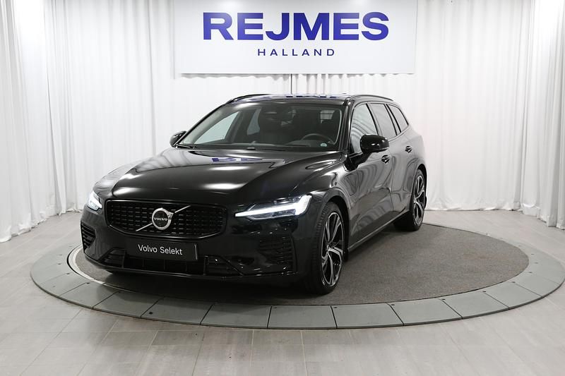 Begagnad Volvo V60 Ultra 349 HK (256 kW) 2024 Svart Kombi