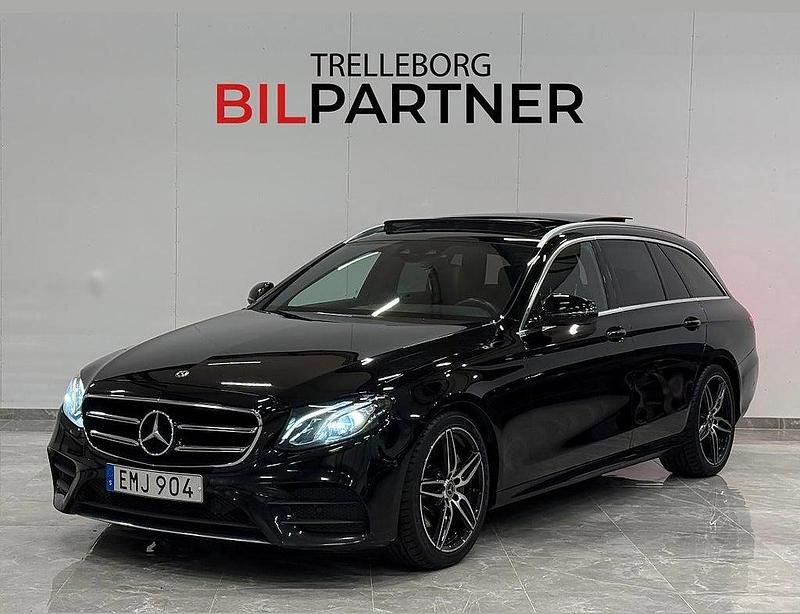 Svart Begagnad 2018 Mercedes E200 AMG line Kombi | 199 900 kr (Marknadspris) - Bild 1/4