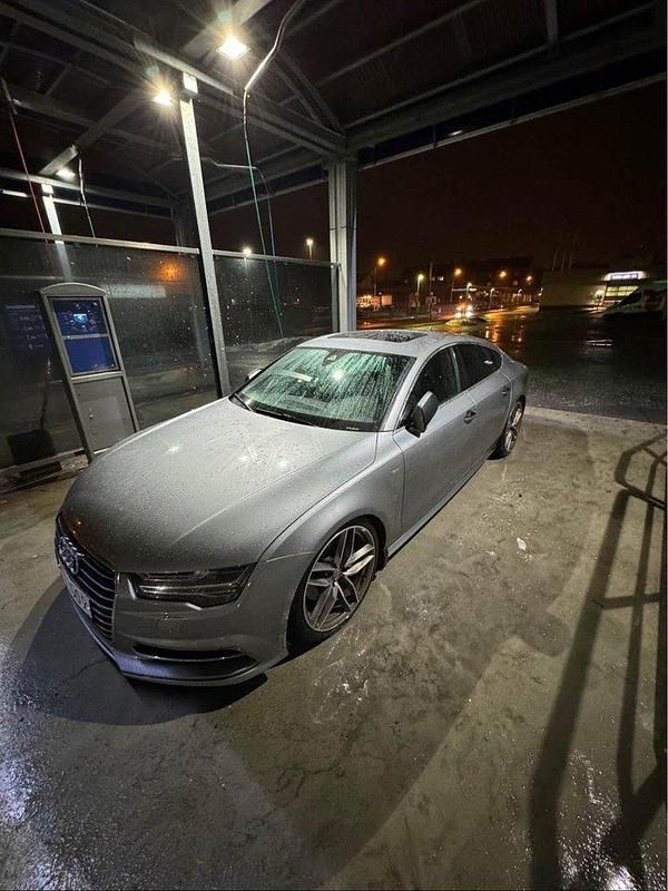 Grå Begagnad 2016 Audi A7 Sportback Ambition Halvkombi | 300 000 kr (Dyr) - Bild 1/4