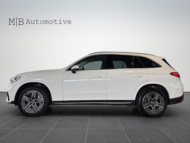 Begagnad Mercedes GLC300e Advanced 333 HK (244 kW) 2024 Vit SUV