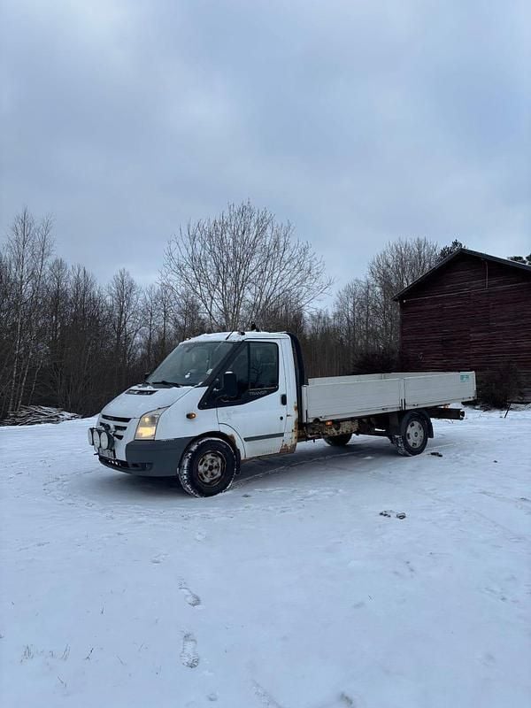Begagnad Ford Transit 140 HK (102 kW) 2012