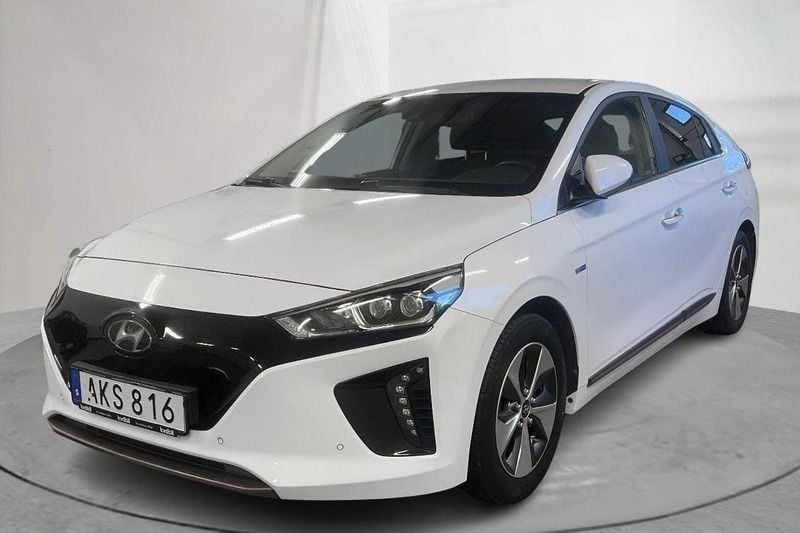Vit Begagnad 2019 Hyundai Ioniq Sedan | 149 000 kr (Superpris) - Bild 1/4