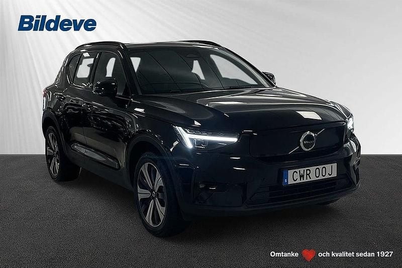 Svart Begagnad 2022 Volvo XC40 Ultimate SUV | 369 900 kr - Bild 1/4