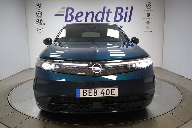 Begagnad Opel Grandland X Ultimate 156 kW (213 HK) 2024 Grön SUV