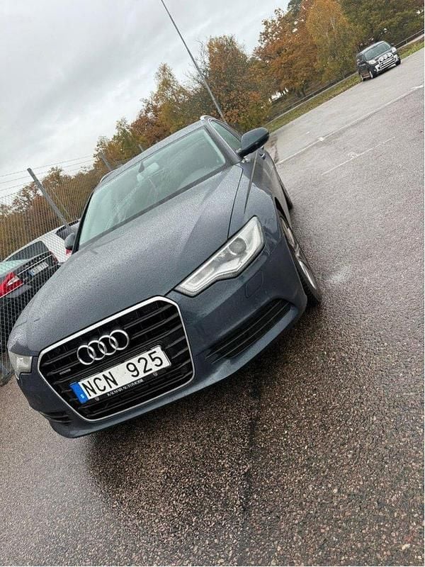 Blå Begagnad 2013 Audi A6 Proline Kombi | 135 000 kr (Bra pris) - Bild 1/4
