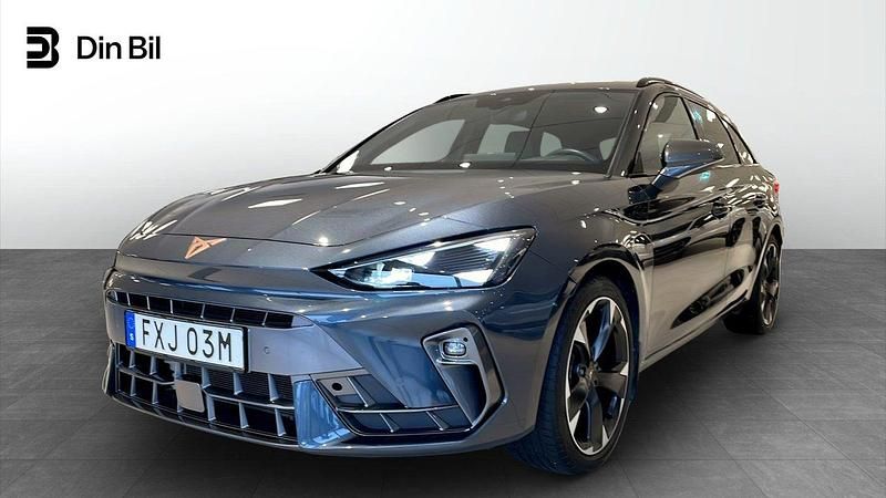 Mörkgrå Begagnad 2024 Cupra Leon Kombi | 339 900 kr (Dyr) - Bild 1/4