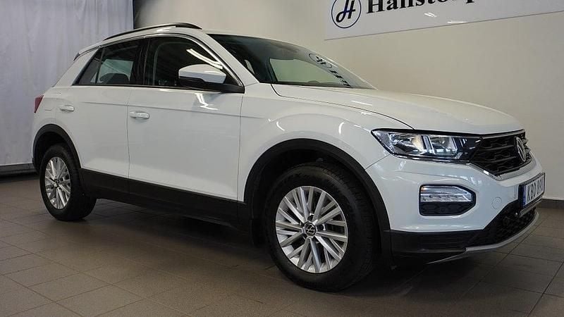 Vit Begagnad 2021 VW T-Roc SUV | 214 900 kr (Marknadspris) - Bild 1/4