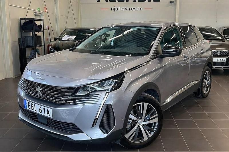 Begagnad Peugeot 3008 Allure 131 HK (96 kW) 2022 Grå SUV