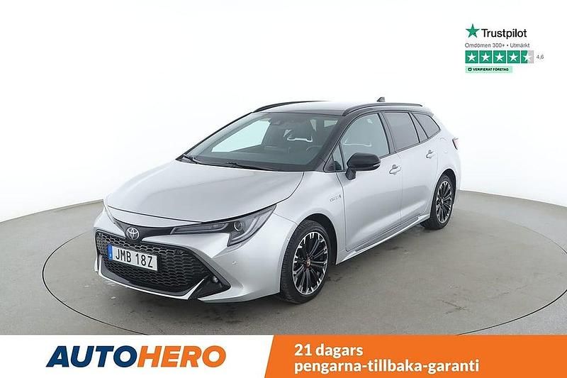 Silver Begagnad 2021 Toyota Corolla Kombi | 253 000 kr (Marknadspris) - Bild 1/4