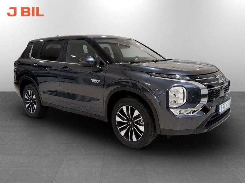 Graphite grey Ny 2025 Mitsubishi Outlander Invite SUV | 539 900 kr - Bild 1/4