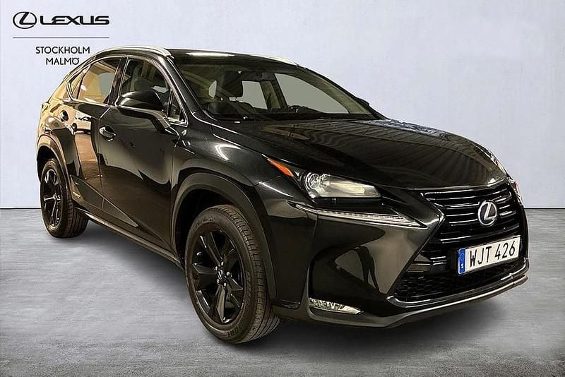 Begagnad Lexus NX300h Sport Line 200 HK (147 kW) 2017 Svart SUV