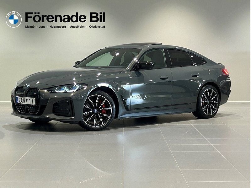 Grå Begagnad 2023 BMW i4 M Sport Sedan | 589 000 kr (Marknadspris) - Bild 1/4
