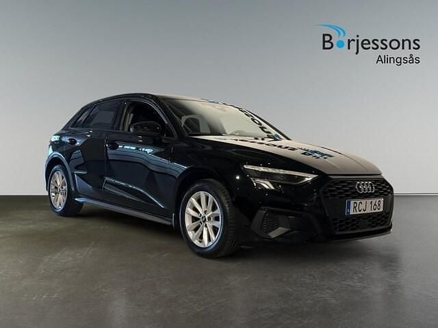 Brilliantsvart Begagnad 2022 Audi A3 Proline | 229 900 kr (Marknadspris) - Bild 1/4