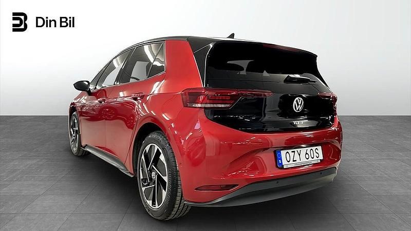 Begagnad VW ID.3 Pro Performance 150 kW (204 HK) 2023 Röd Halvkombi