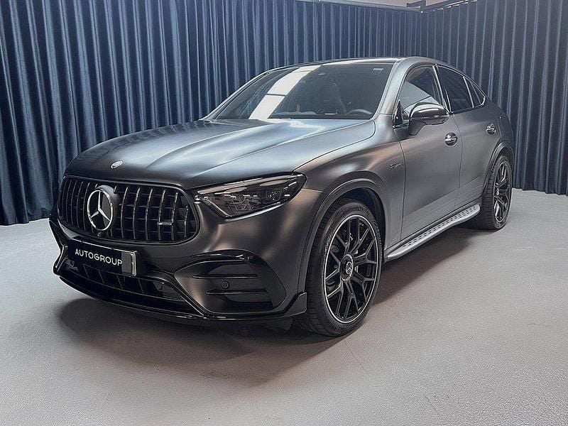 Grå Begagnad 2024 Mercedes GLC63 AMG AMG Sportkupé | 1 225 000 kr (Dyr) - Bild 1/4