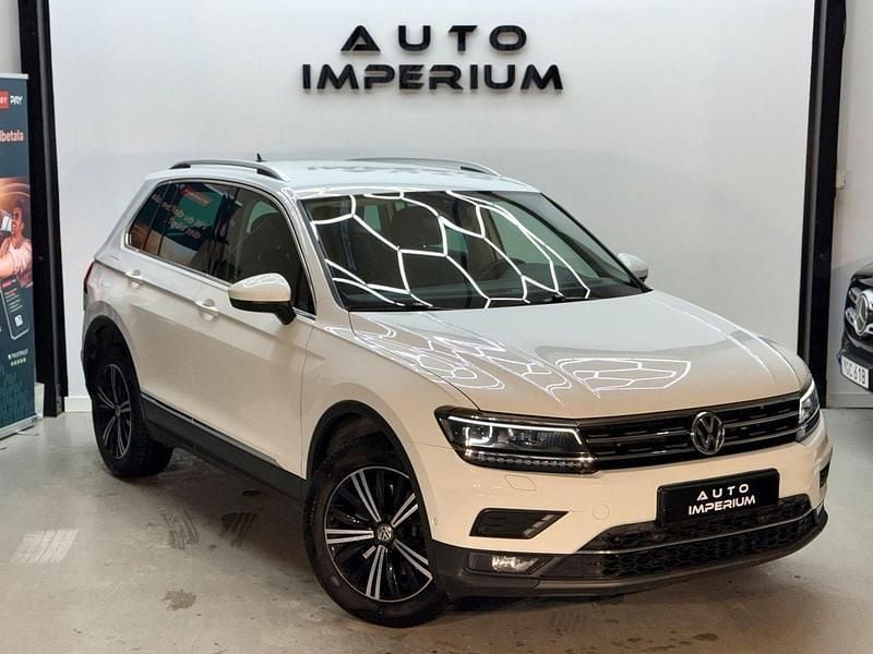 Vit Begagnad 2017 VW Tiguan GT SUV | 224 900 kr (Marknadspris) - Bild 1/4