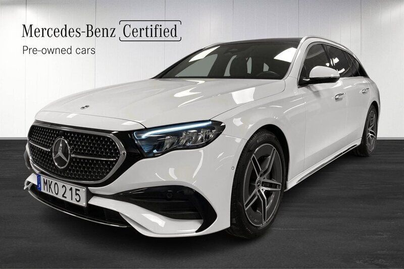 Vit Begagnad 2023 Mercedes E300 AMG Kombi | 629 000 kr (Superpris) - Bild 1/4