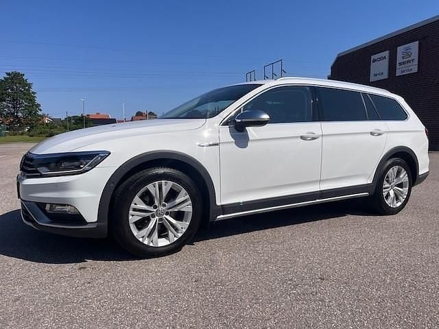 Begagnad 2019 VW Passat Alltrack Kombi | 269 000 kr (Marknadspris) - Bild 1/4