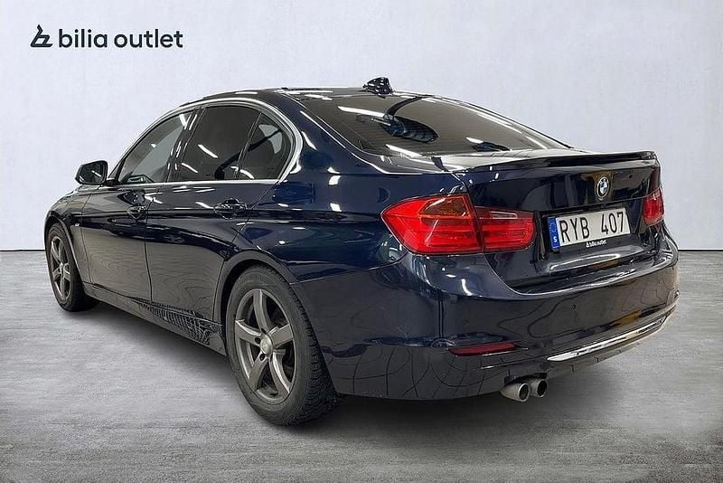 Begagnad BMW 328 245 HK (180 kW) 2013 Blå Sedan