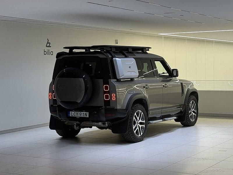 Begagnad Land Rover Defender SE Dynamic 301 HK (221 kW) 2024 Grå SUV