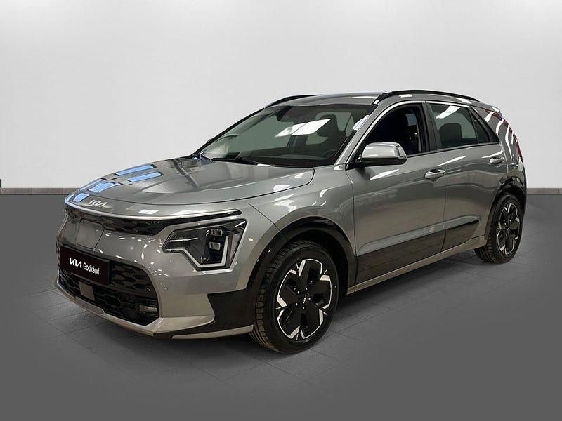 Begagnad Kia e-Niro 150 kW (204 HK) 2022 Grå SUV