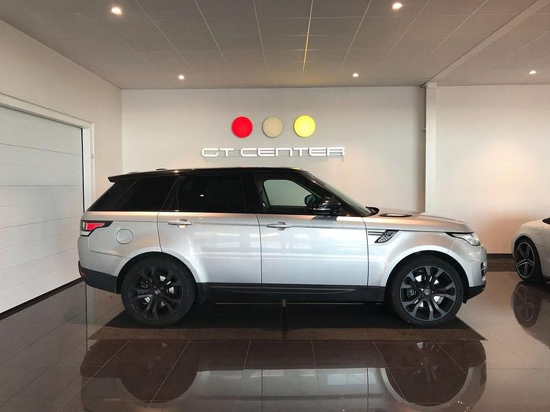 Grå Begagnad 2015 Land Rover Range Rover Sport HSE SUV | 299 000 kr (Marknadspris) - Bild 1/4