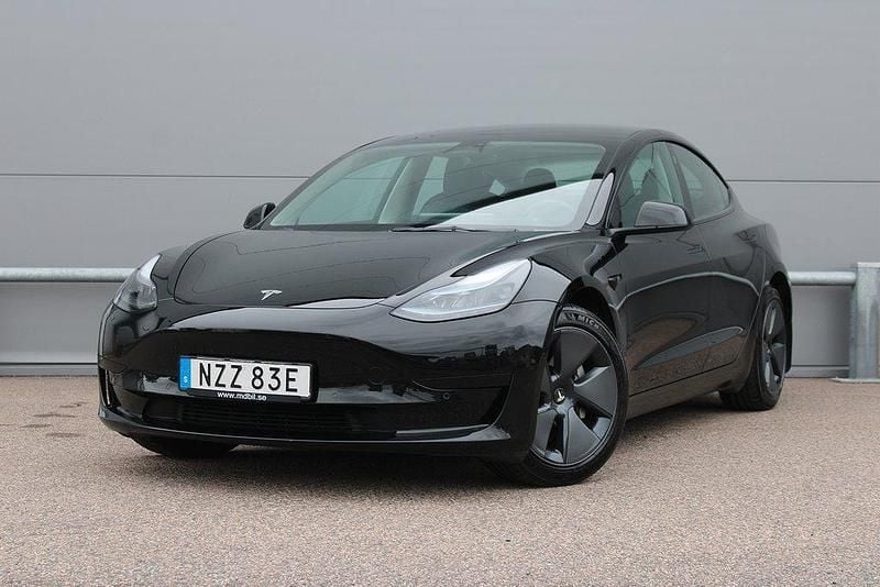 Svart Begagnad 2022 Tesla Model 3 RWD Sedan | 307 800 kr (Superpris) - Bild 1/4