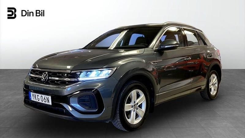 Indium grey metallic Begagnad 2024 VW T-Roc R-line SUV | 369 900 kr (Marknadspris) - Bild 1/4