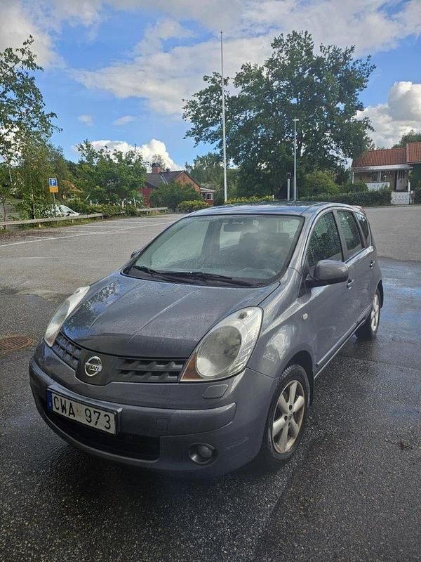 Blå Begagnad 2008 Nissan Note Minibuss | 25 000 kr (Marknadspris) - Bild 1/4