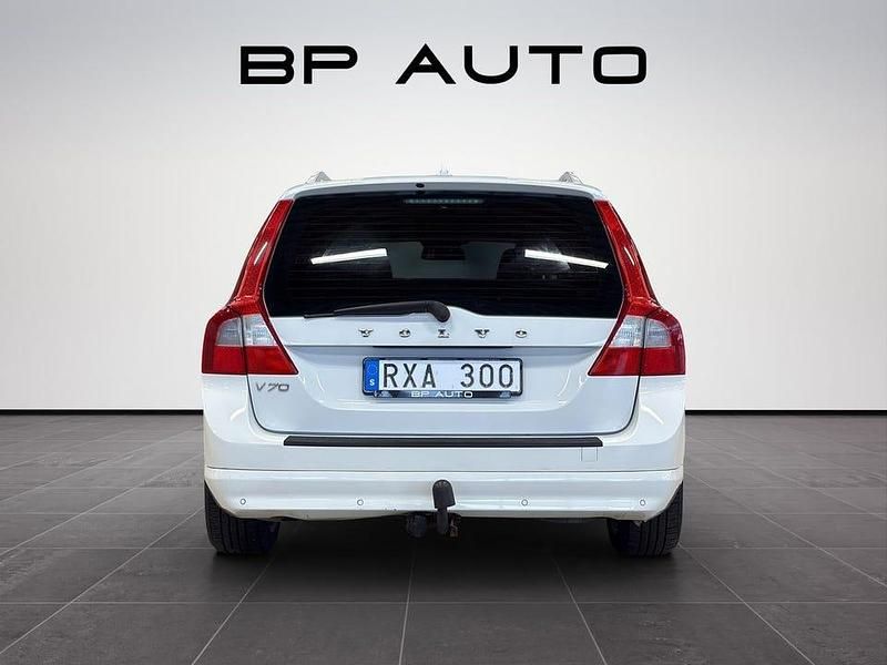 Begagnad Volvo V70 Summum 116 HK (85 kW) 2011 Vit Kombi