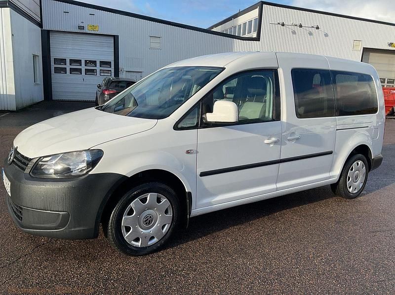 Silver Begagnad 2012 VW Caddy Maxi Life Life Minibuss | 78 800 kr - Bild 1/4