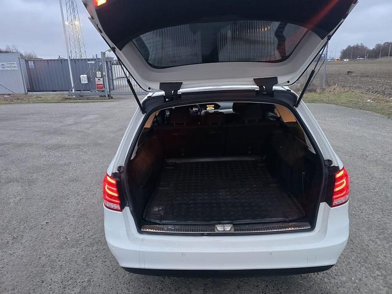 Begagnad Mercedes E220 170 HK (125 kW) 2014