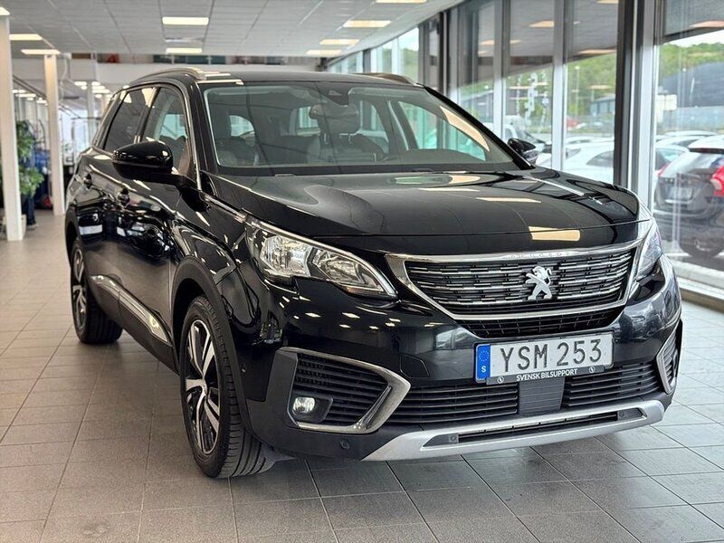Begagnad 2017 Peugeot 5008 Allure Minibuss | 159 900 kr - Bild 1/3