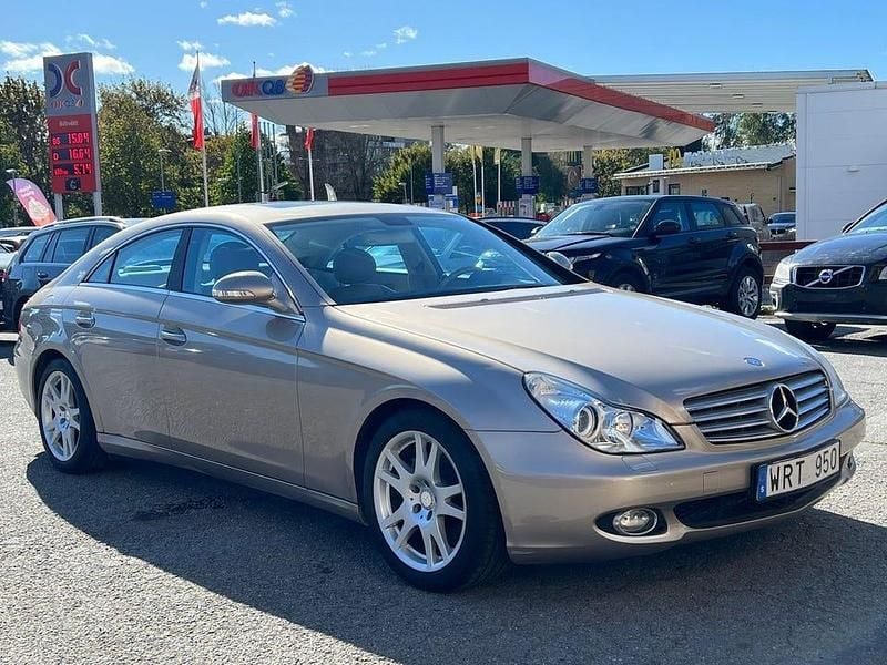Begagnad Mercedes CLS350 272 HK (200 kW) 2005 Ljusbrun Sportkupé