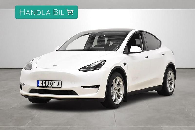 Vit Begagnad 2023 Tesla Model Y Long Range AWD SUV | 389 900 kr (Marknadspris) - Bild 1/4
