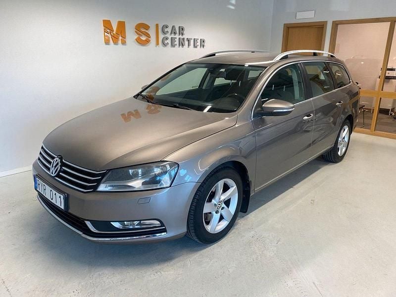 Ljusbrun Begagnad 2010 VW Passat Kombi | 69 800 kr (Bra pris) - Bild 1/4
