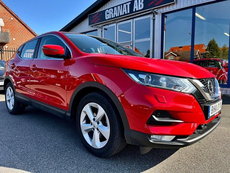 Röd Begagnad 2021 Nissan Qashqai SUV | 195 000 kr (Bra pris) - Bild 1/4