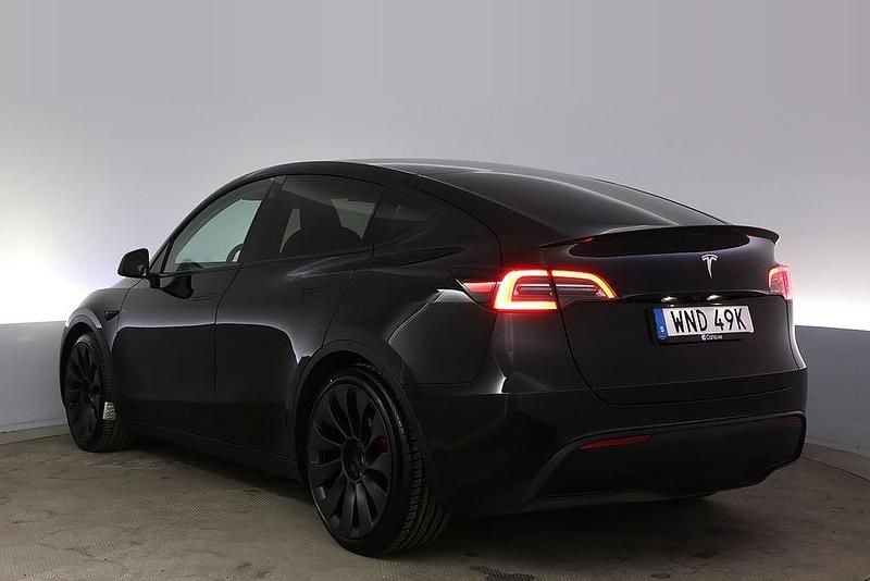 Begagnad Tesla Model Y Performance 392 kW (534 HK) 2022 Svart SUV