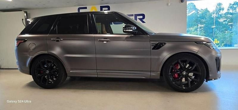 Begagnad Land Rover Range Rover Sport SVR 576 HK (423 kW) 2020 Grå SUV