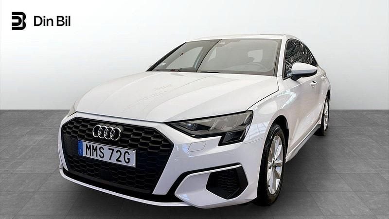 Vit Begagnad 2022 Audi A3 Sportback Proline Halvkombi | 269 000 kr (Marknadspris) - Bild 1/4