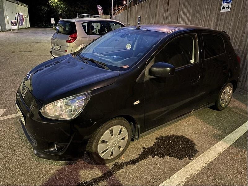 Svart Begagnad 2013 Mitsubishi Space Star Kombi | 14 900 kr - Bild 1/4